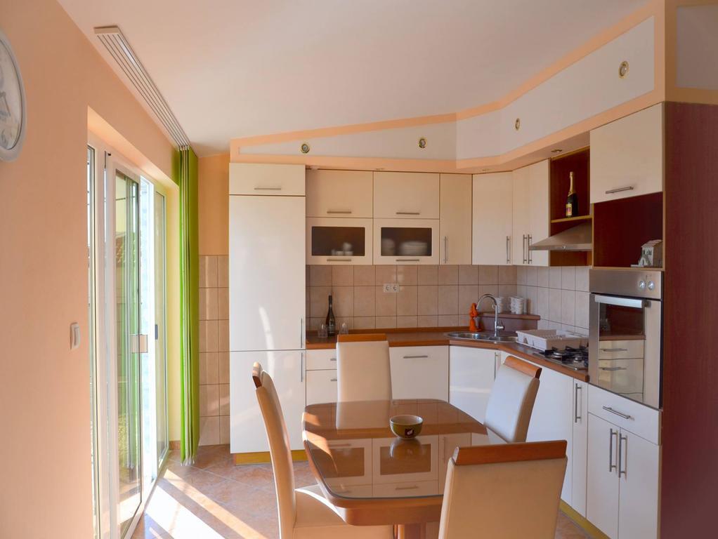 Apartman Julienne Kaštela Zimmer foto