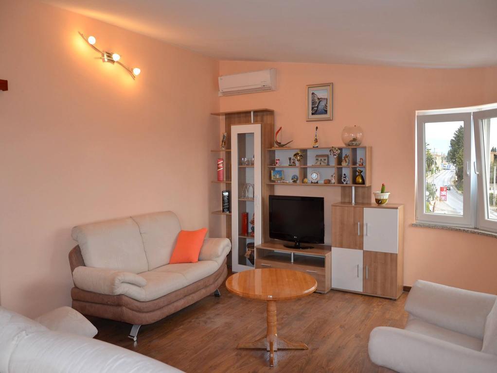 Apartman Julienne Kaštela Zimmer foto